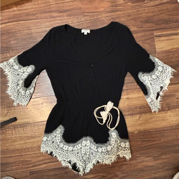 Umgee small black w lace hem Victorian sexy tie waist romper western boho retro - Picture 1 of 7